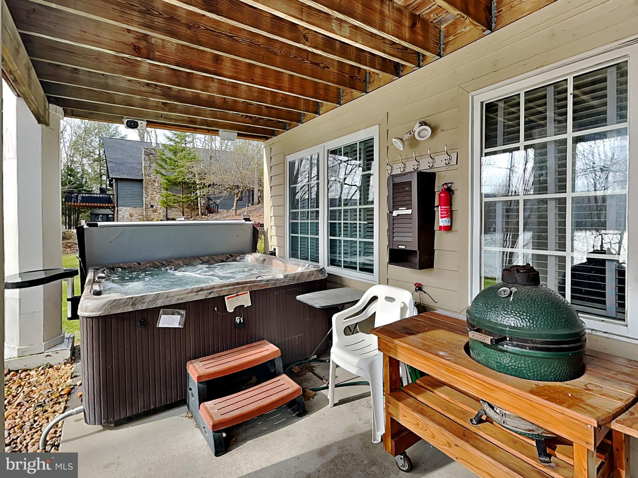 SHINGLE CAMP TERRACE - Residential