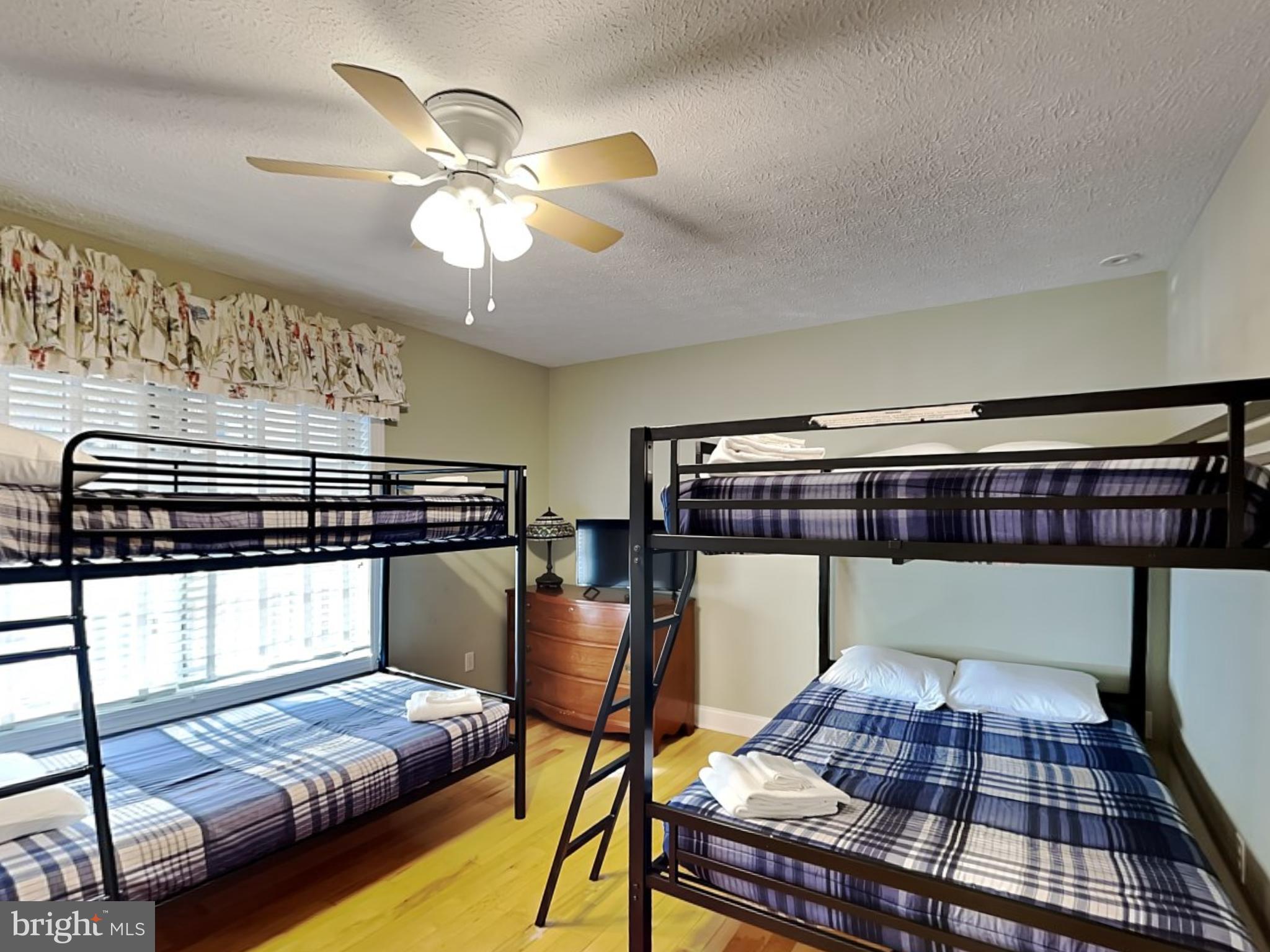 SHINGLE CAMP TERRACE - Residential