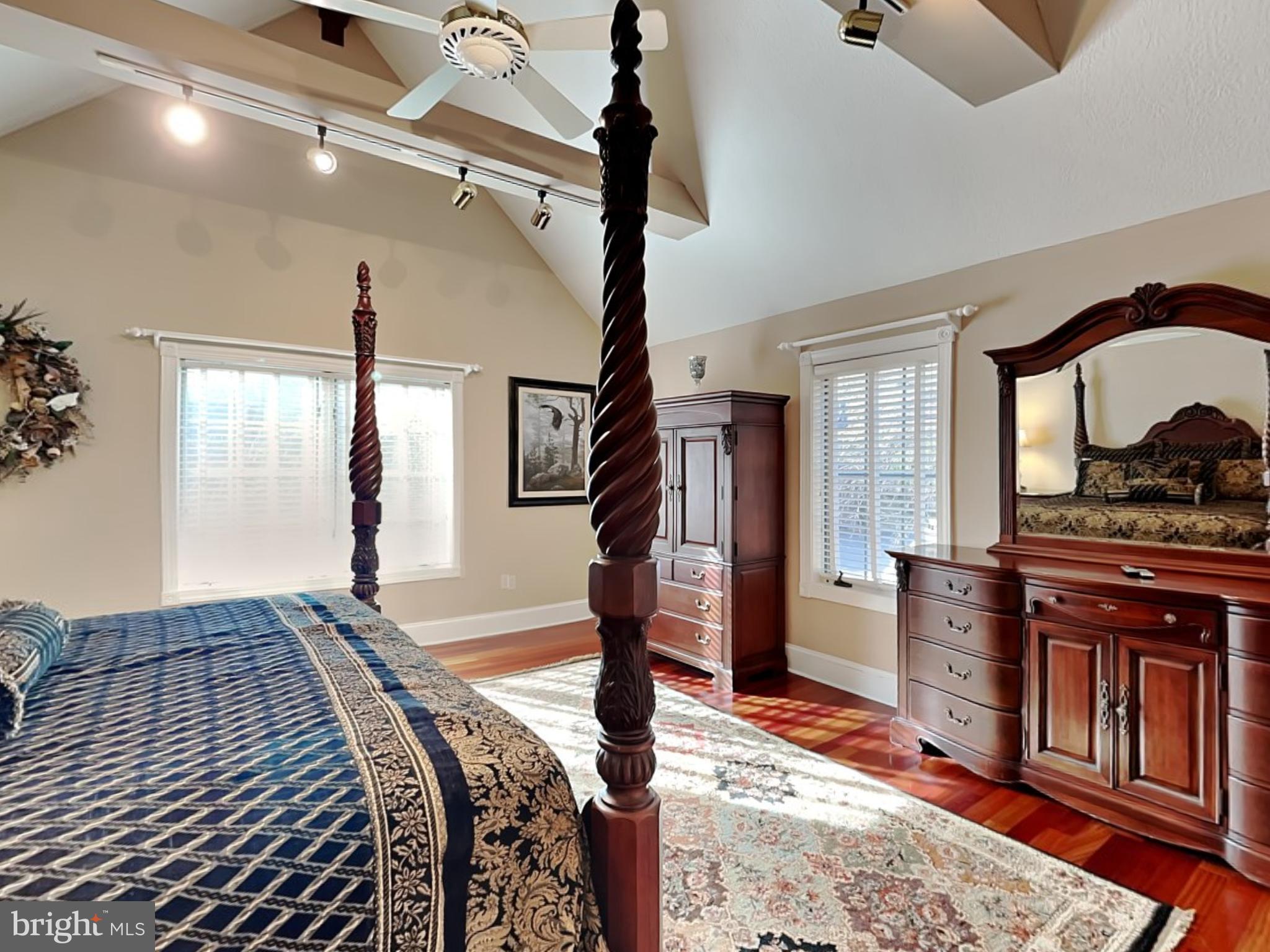 SHINGLE CAMP TERRACE - Residential