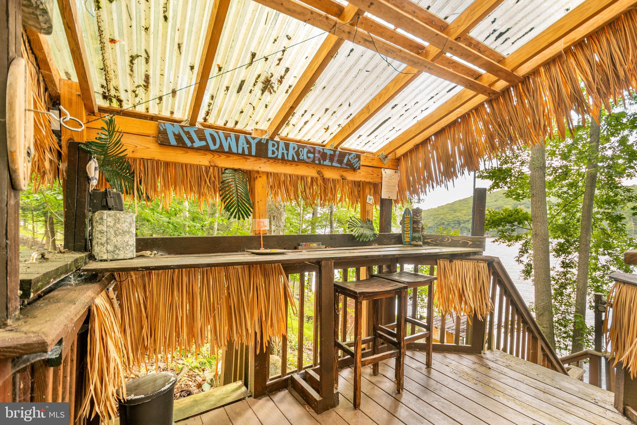 SHINGLE CAMP TERRACE - Residential