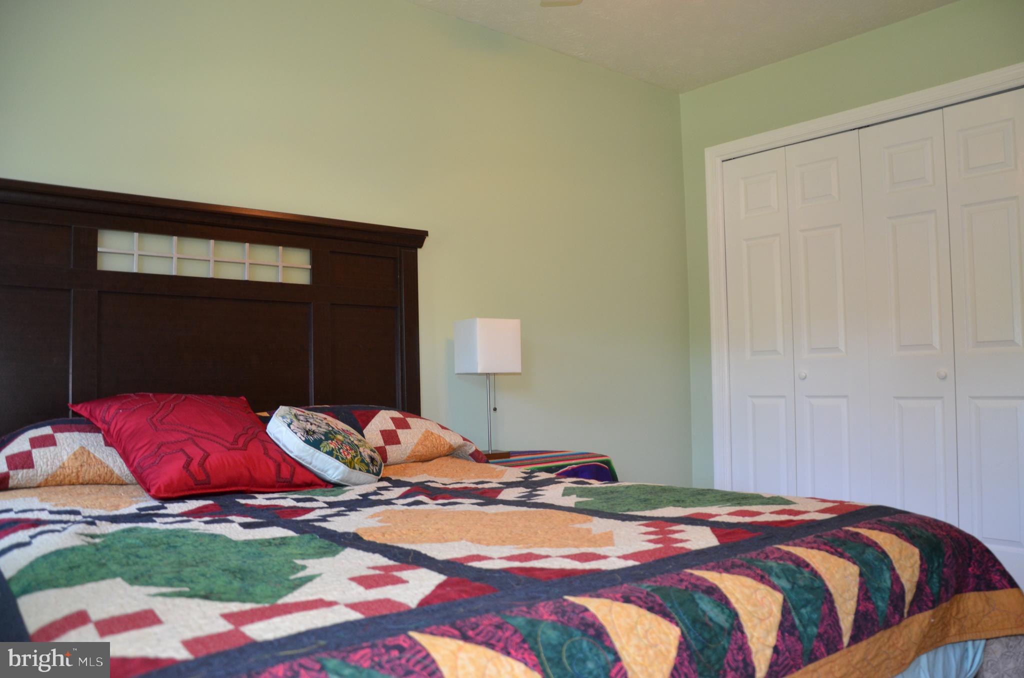 BURKE LAKE CLUSTER - Residential