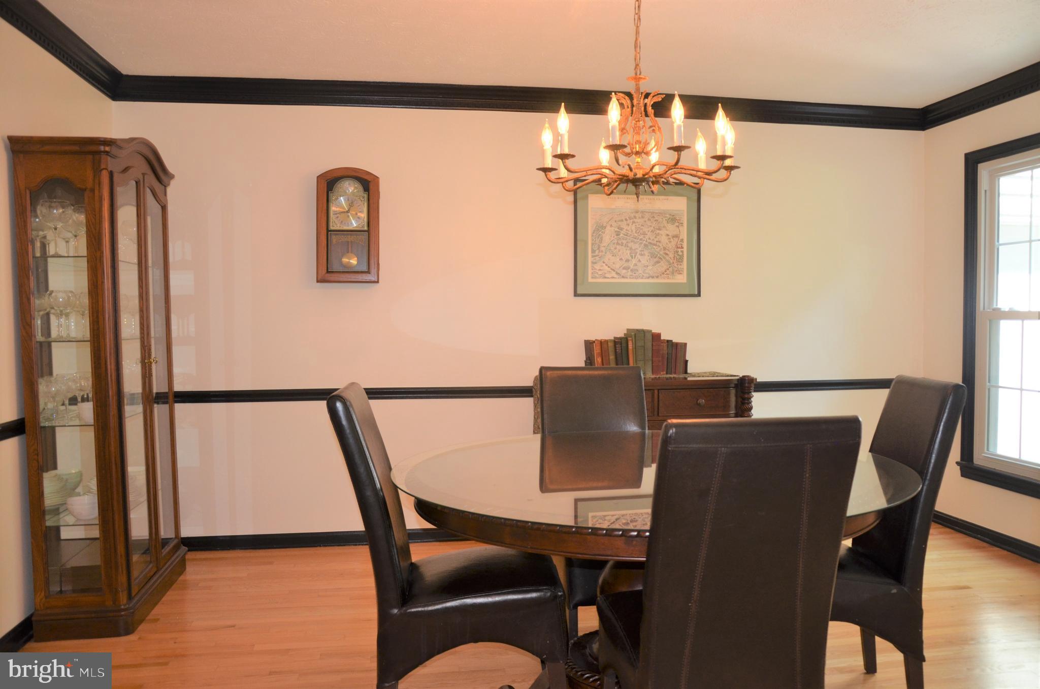 BURKE LAKE CLUSTER - Residential