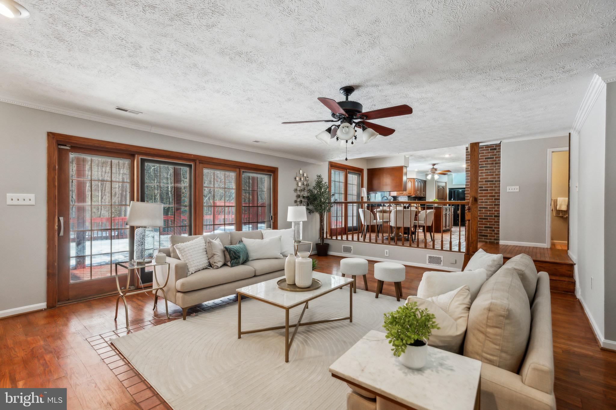 CAMELOT - Residential