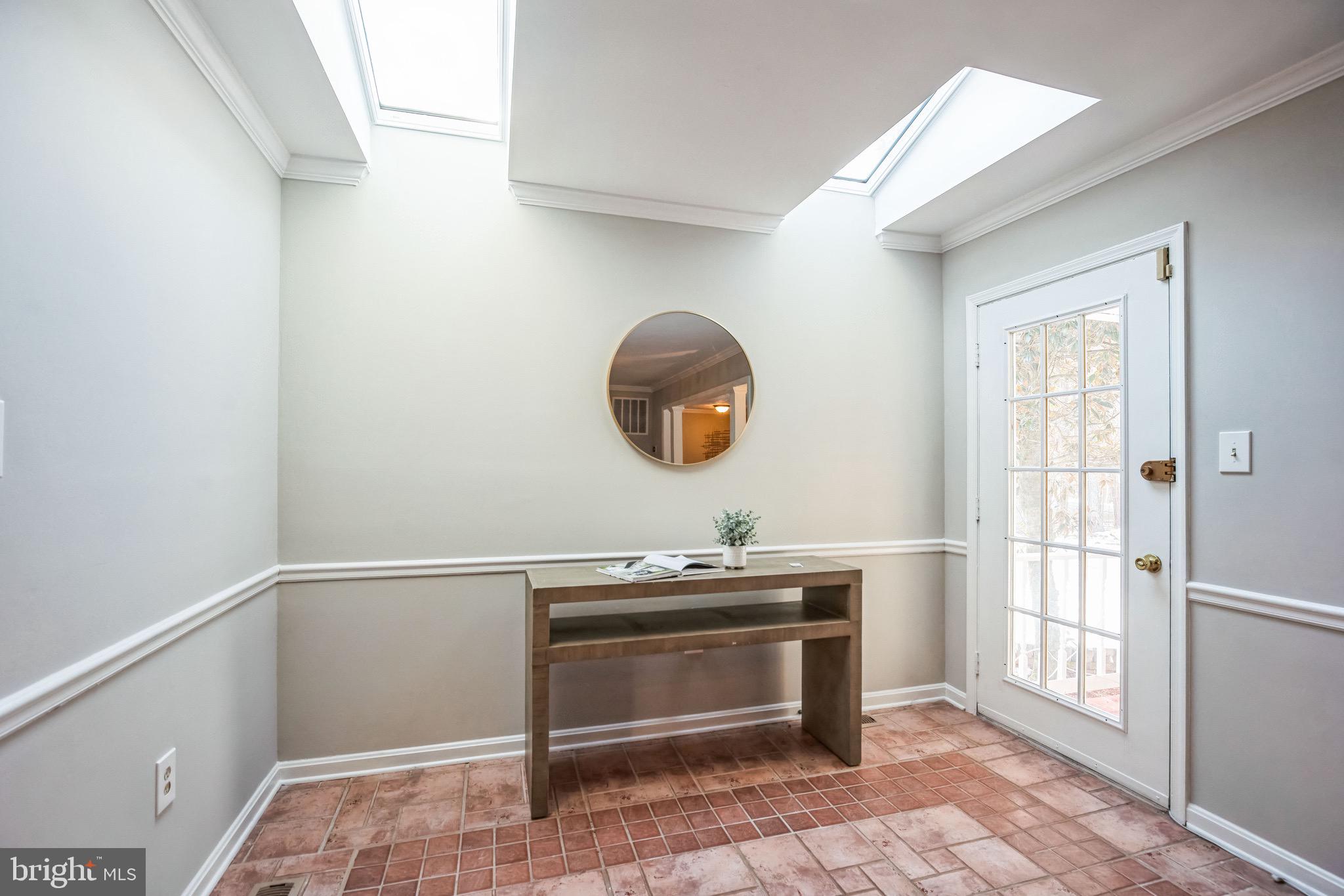 CAMELOT - Residential