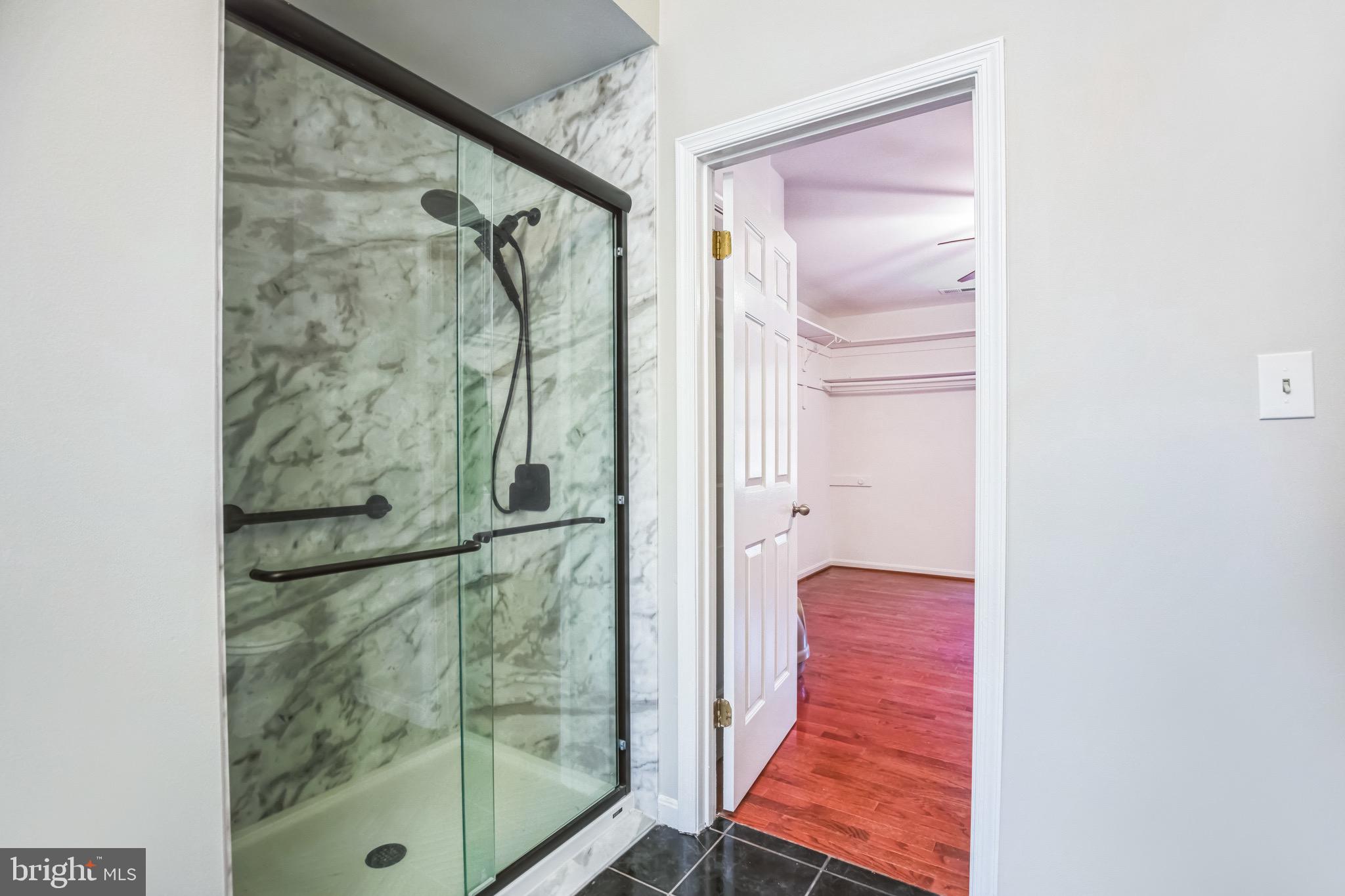 CAMELOT - Residential