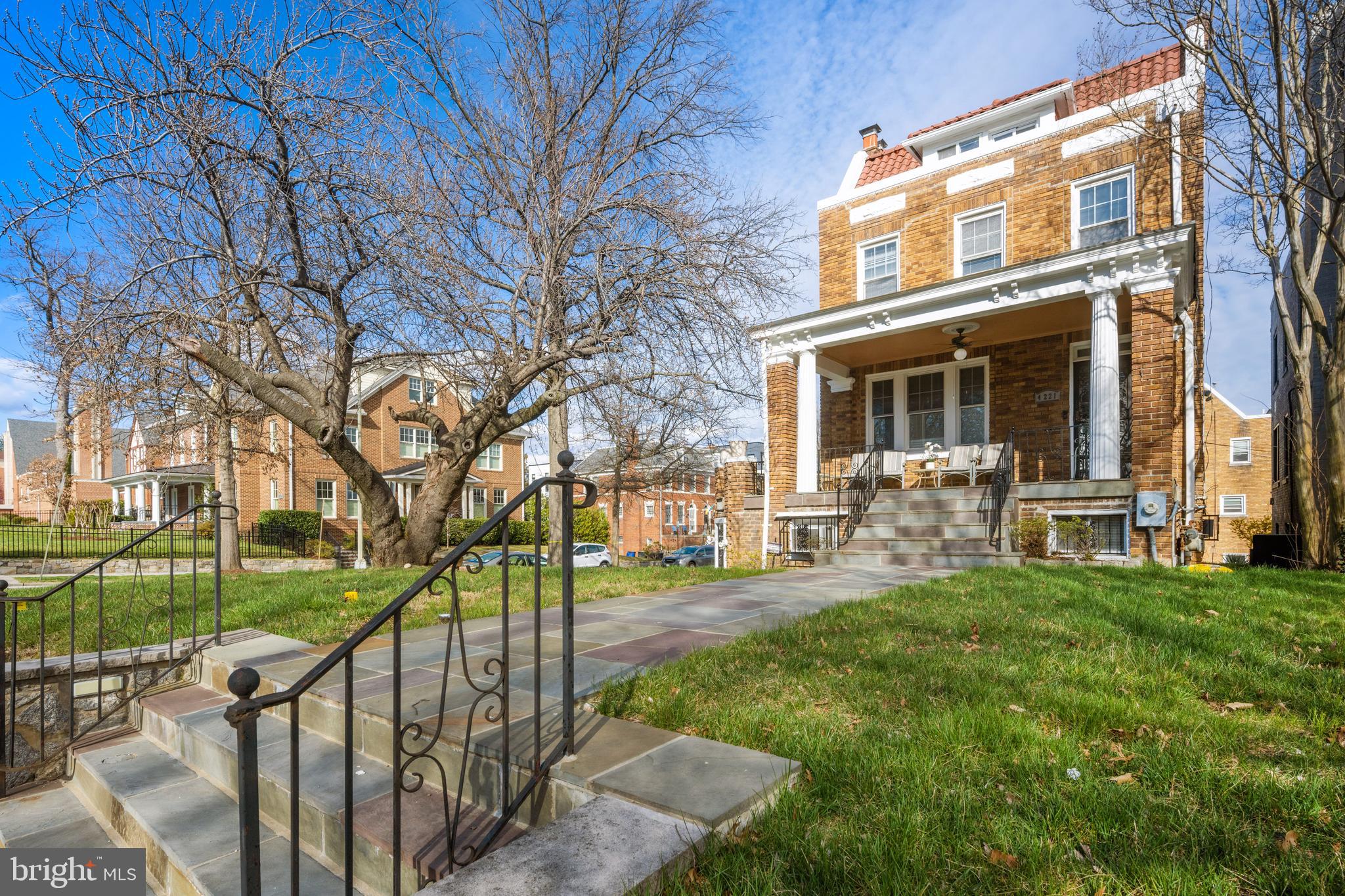 4221 16TH STREET NW