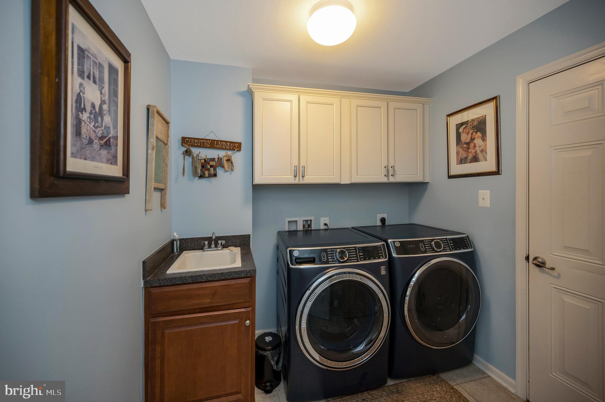 BROOKSIDE - Residential Lease