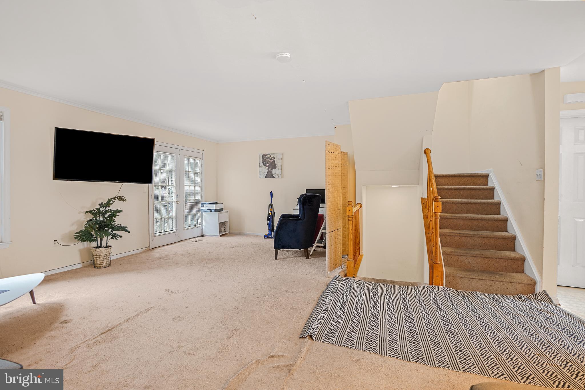 DUMONT OAKS - Residential