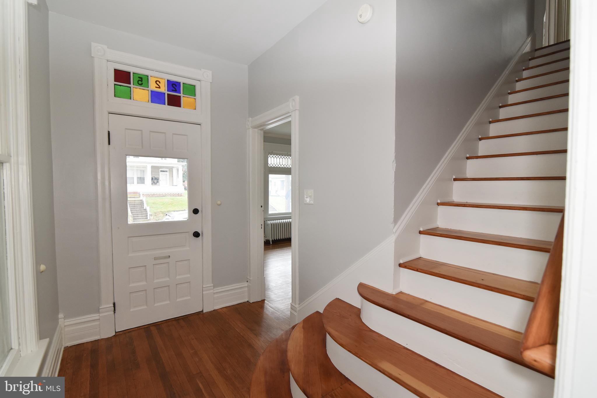 225 W 2ND STREET