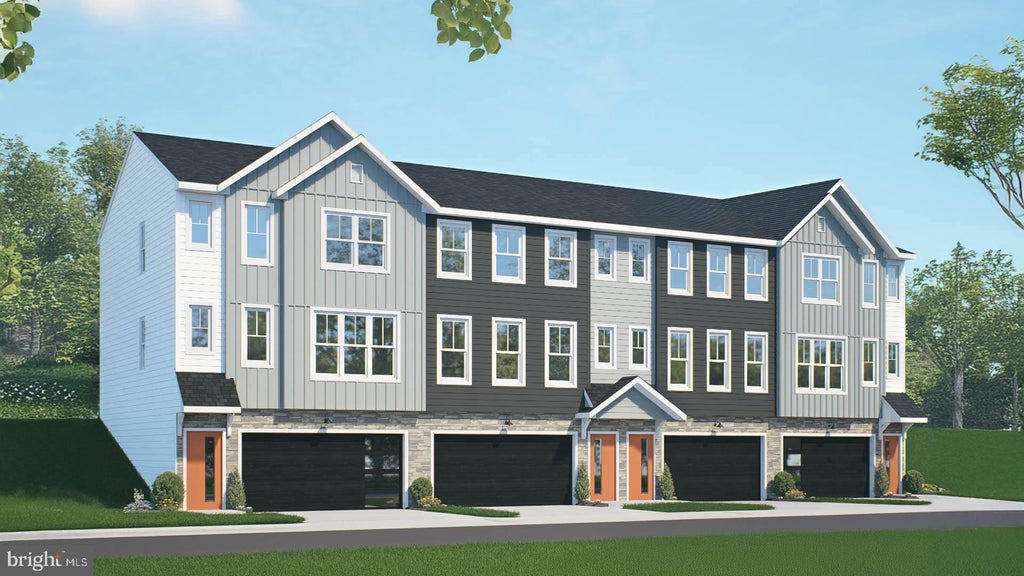 Photo of 13 Arcadia Drive, ELIZABETHTOWN, PA 17022 (MLS # PALA2092288)