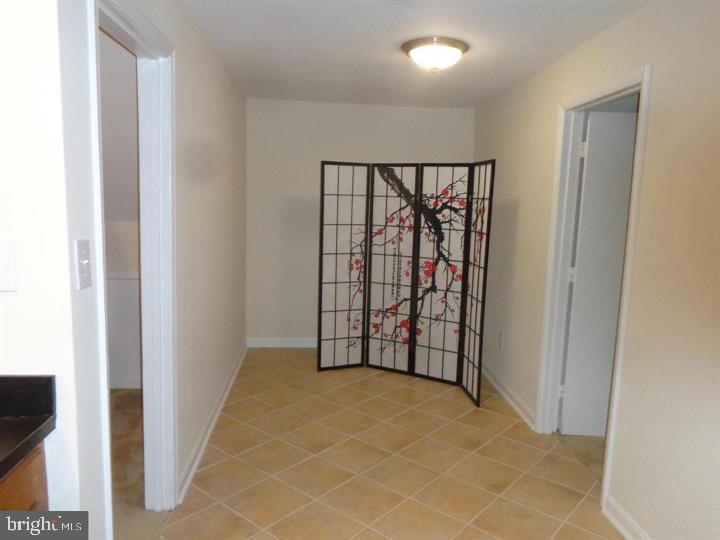 FAIR WOODS - Residential Lease