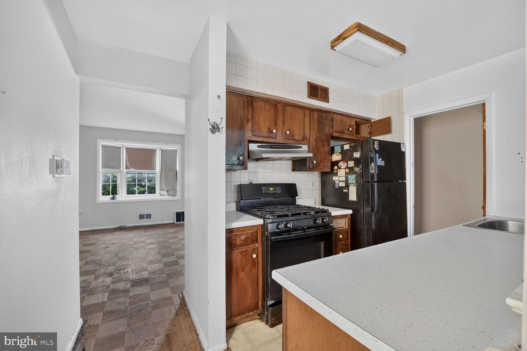 3731 SWANN ROAD 8