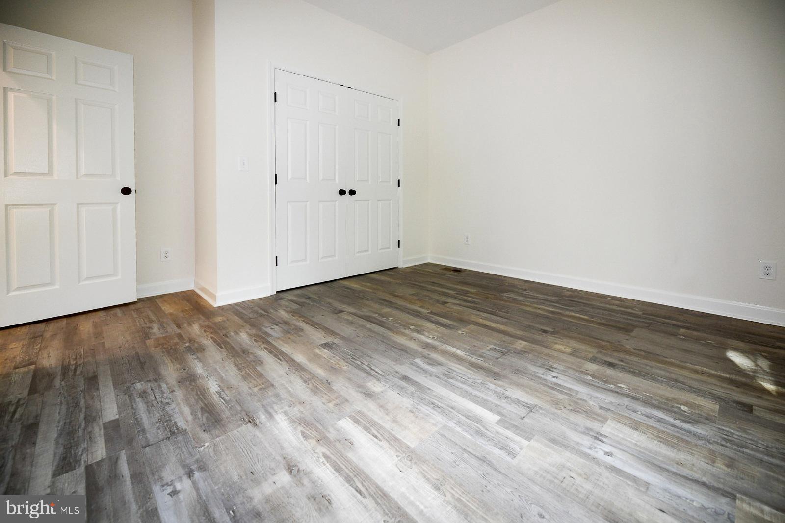 HIDDEN MEADOWS - Residential