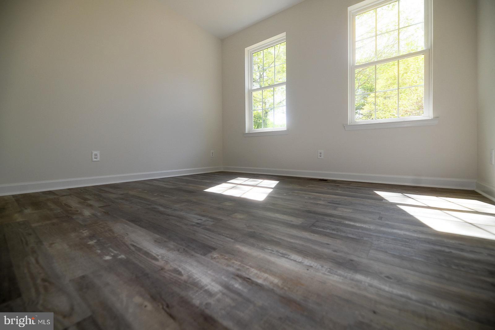 HIDDEN MEADOWS - Residential