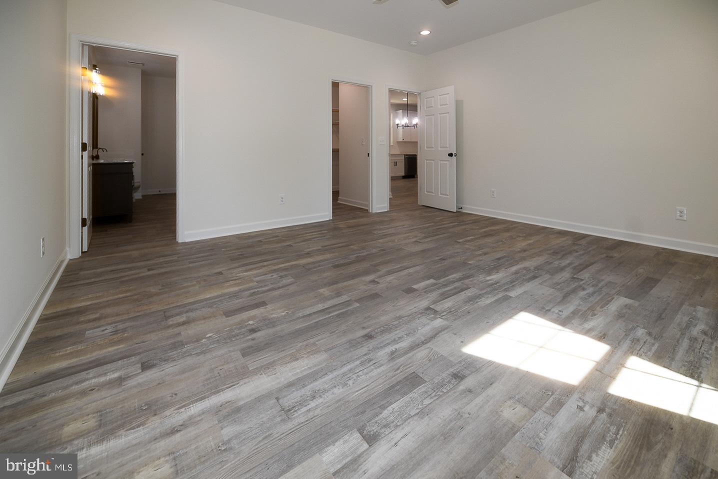 HIDDEN MEADOWS - Residential