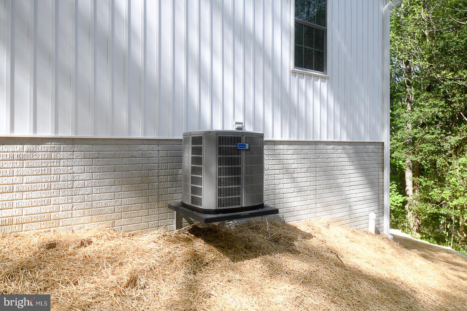 HIDDEN MEADOWS - Residential