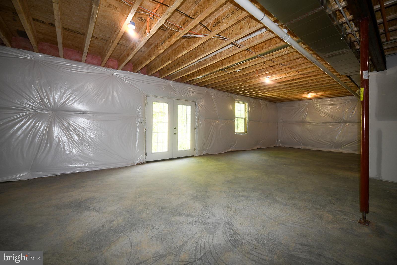 HIDDEN MEADOWS - Residential