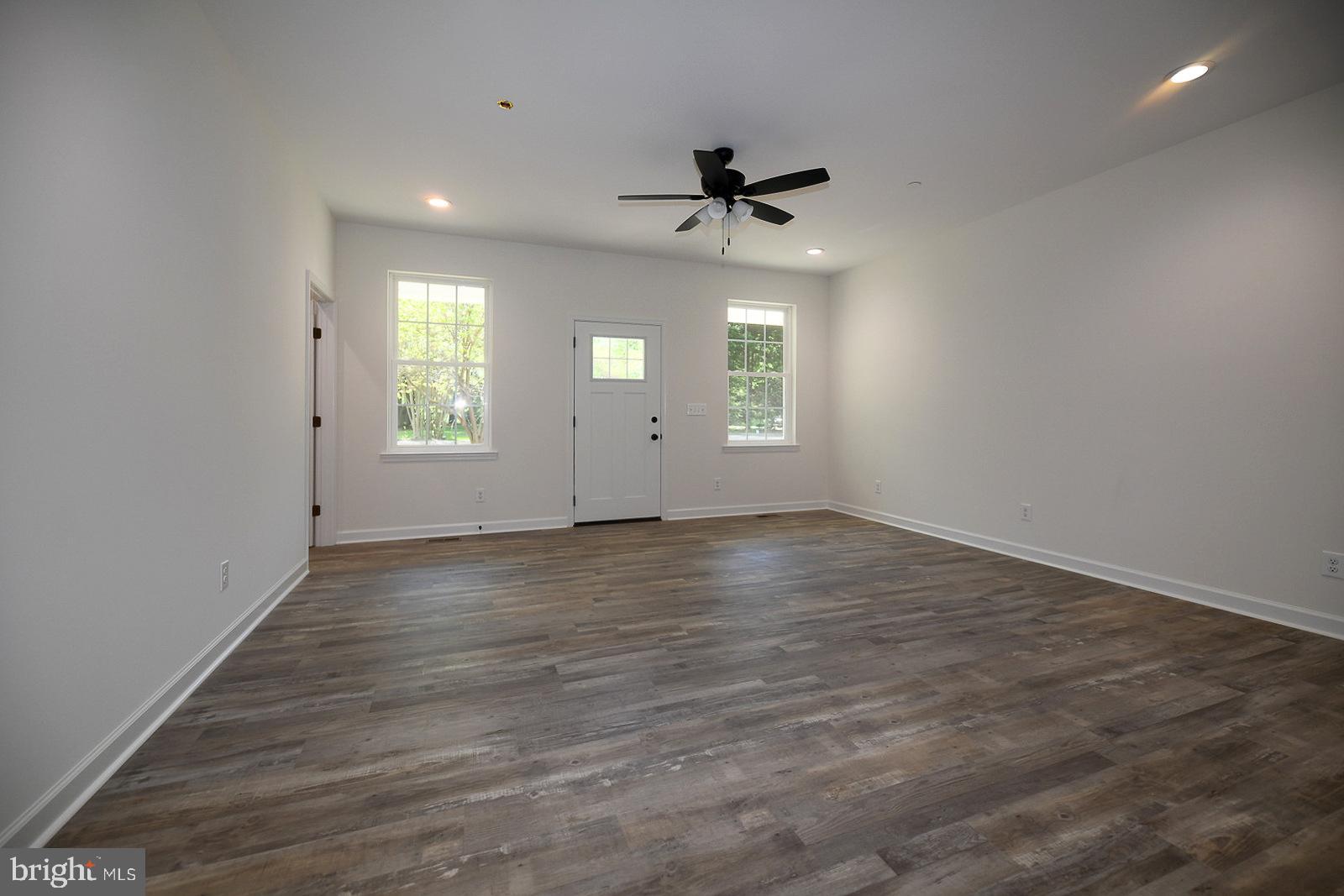 HIDDEN MEADOWS - Residential