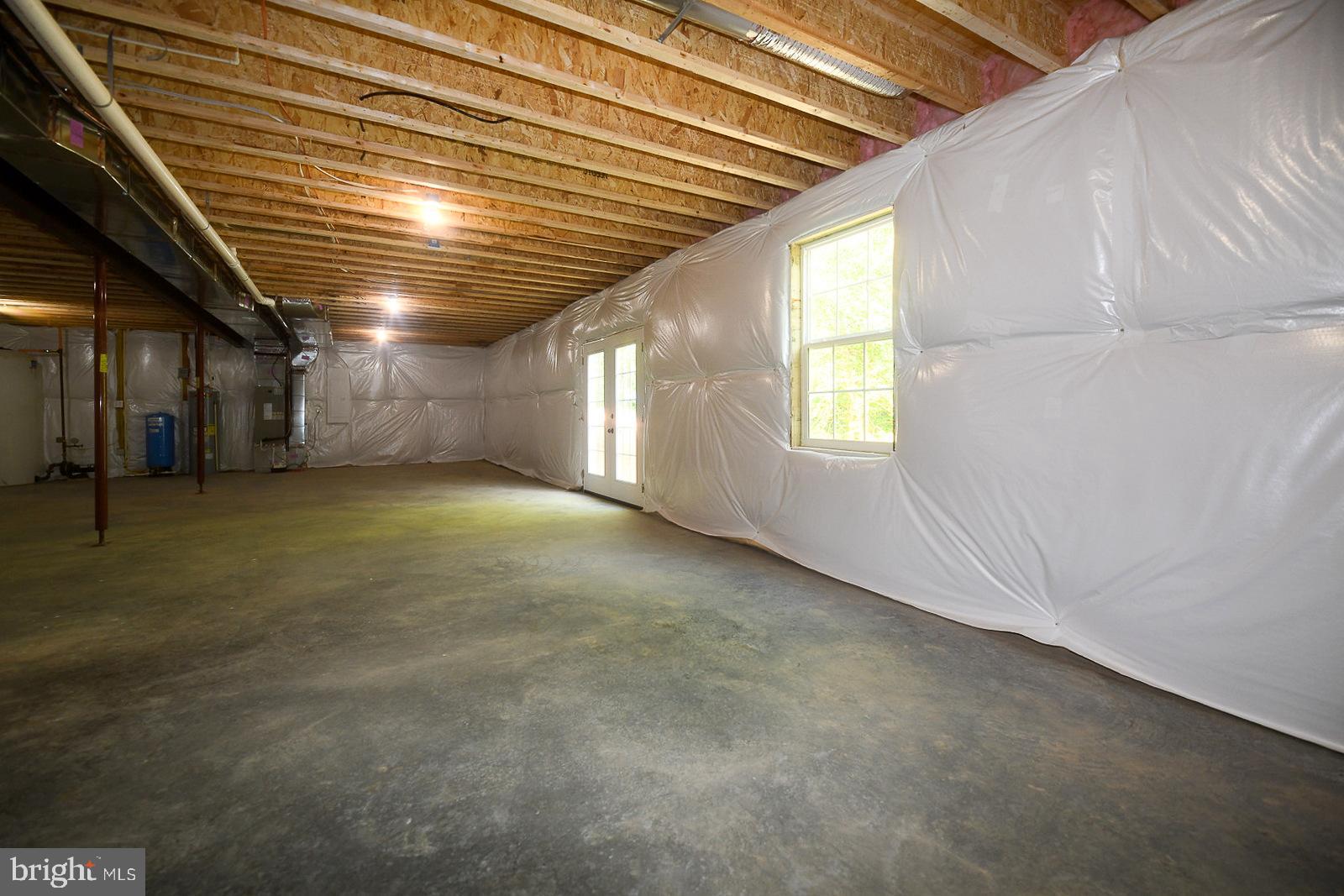 HIDDEN MEADOWS - Residential