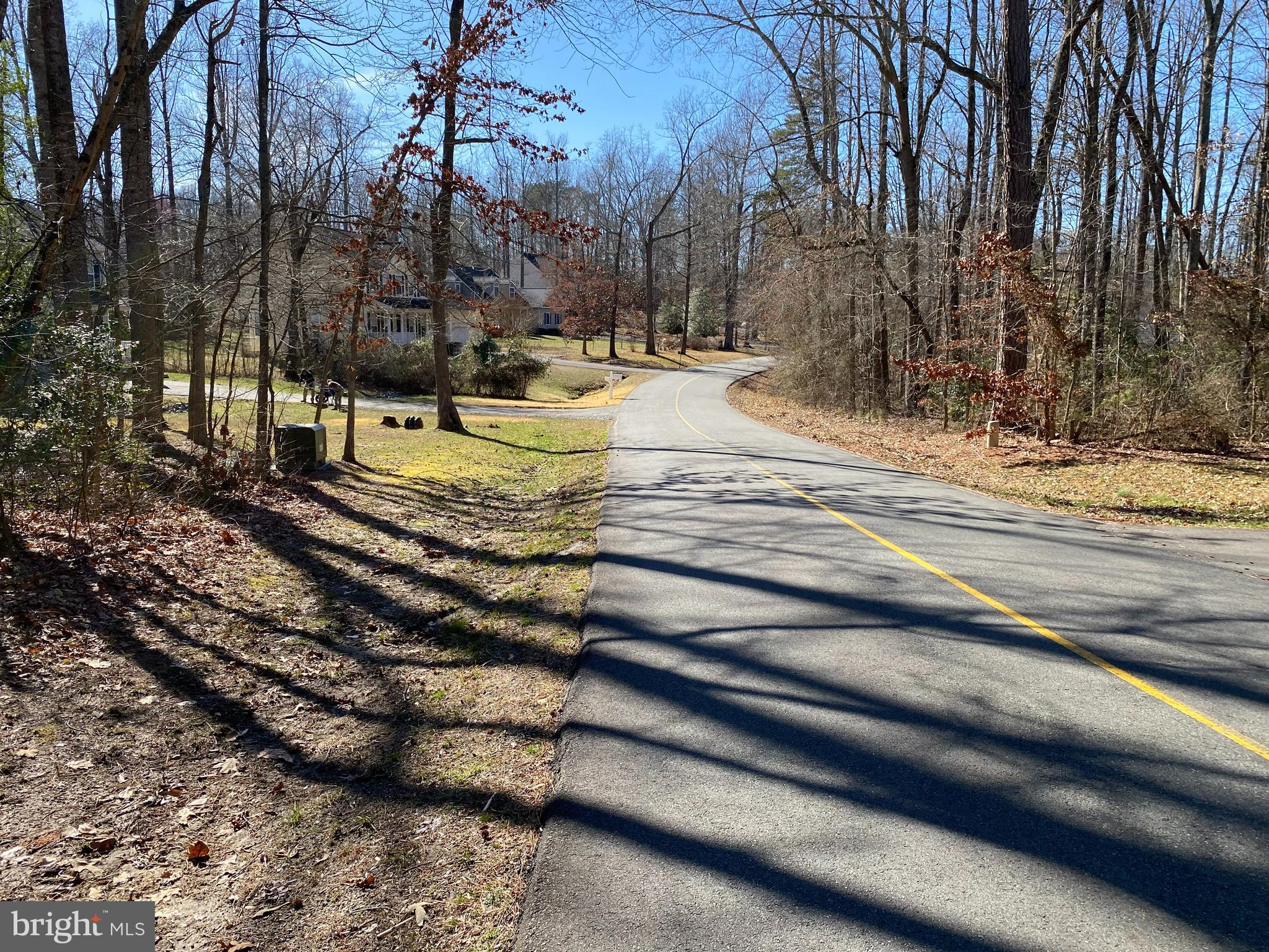 LAKE LAND OR - Residential