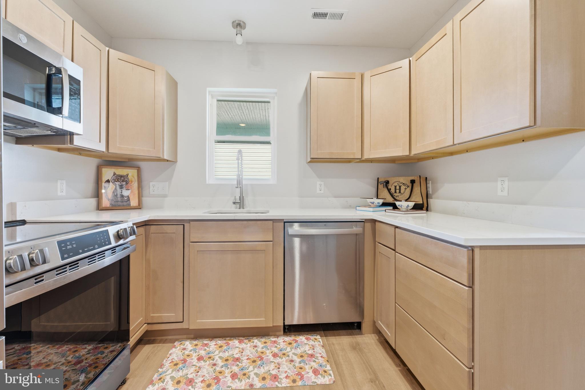 SYLVANIA HEIGHTS - Residential