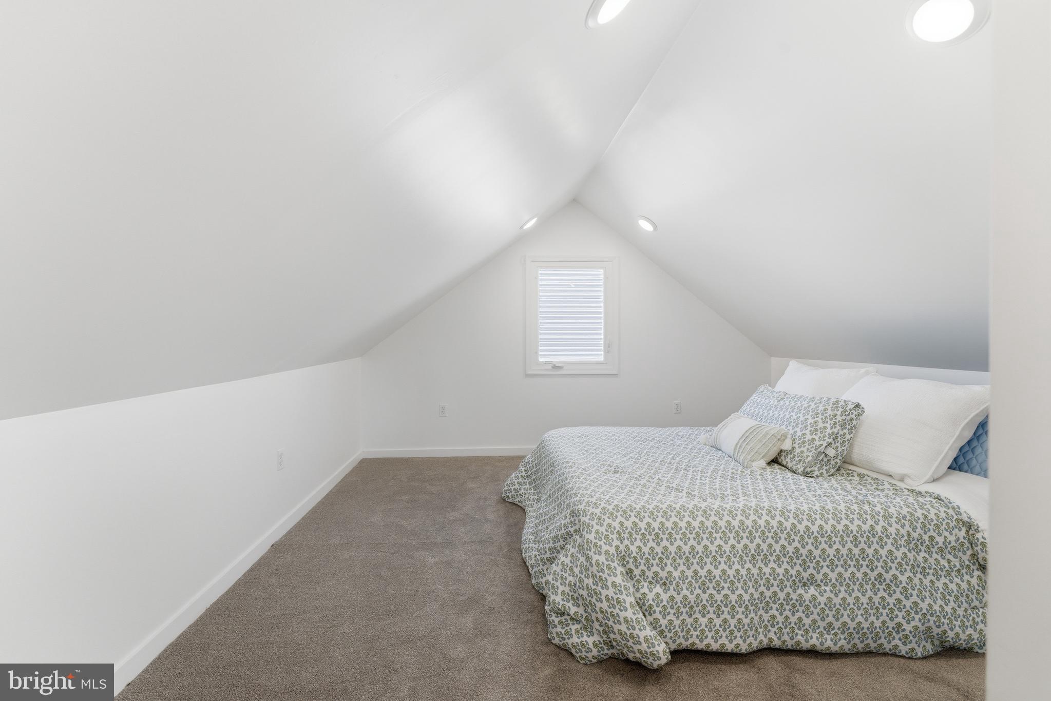 SYLVANIA HEIGHTS - Residential