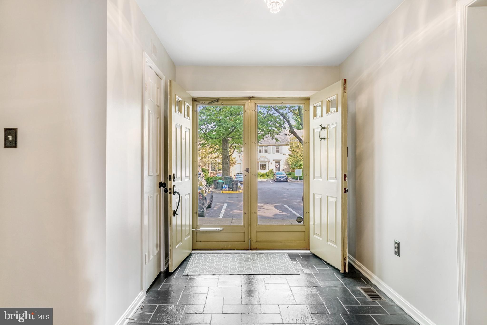 DOMINION - Residential Lease