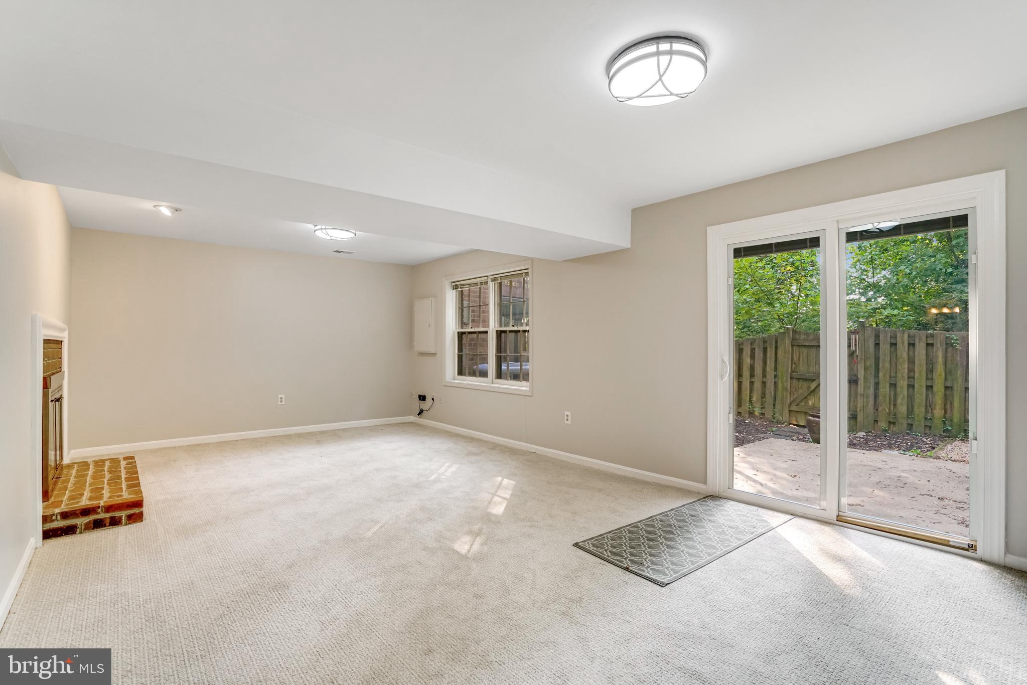 DOMINION - Residential Lease