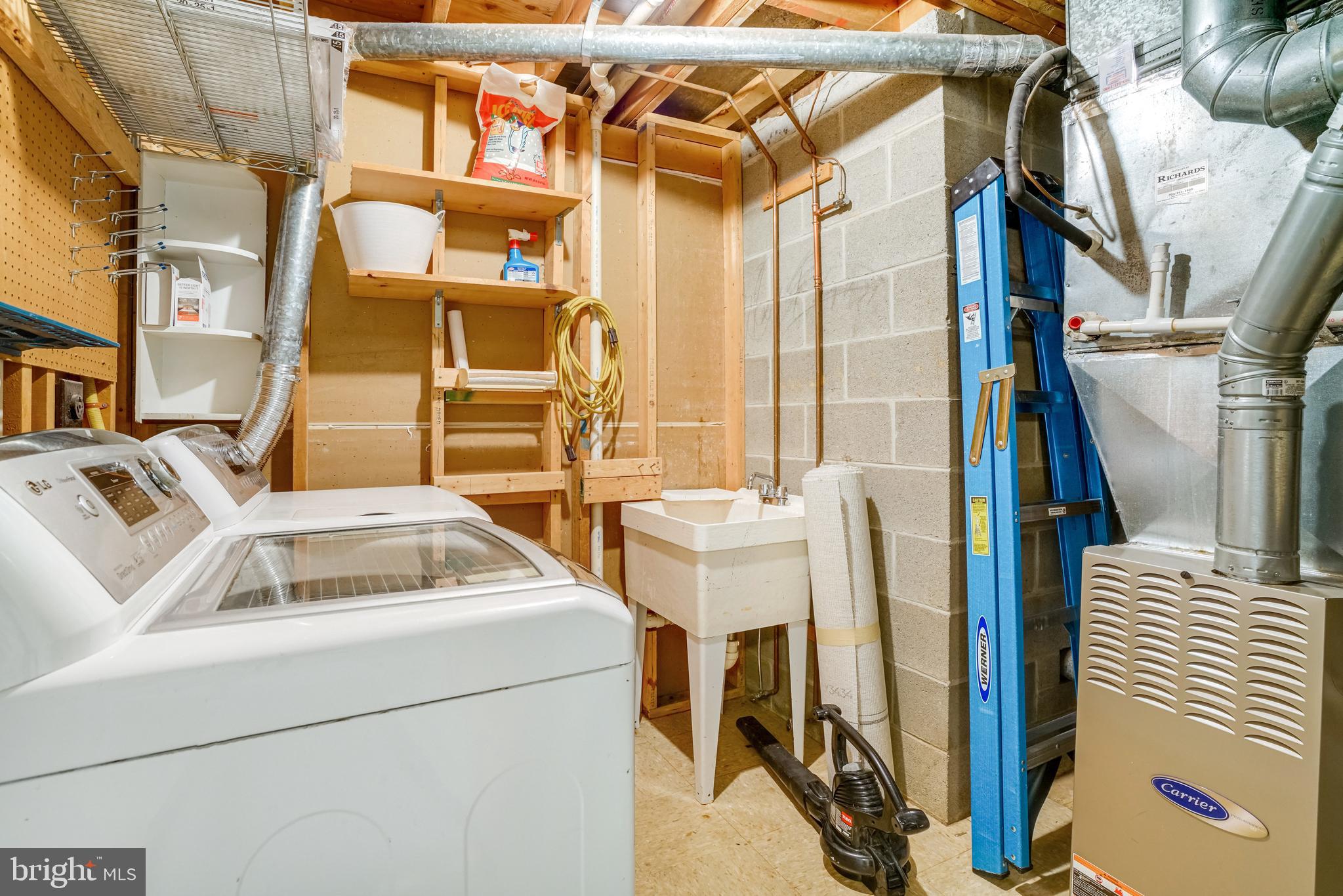 DOMINION - Residential Lease