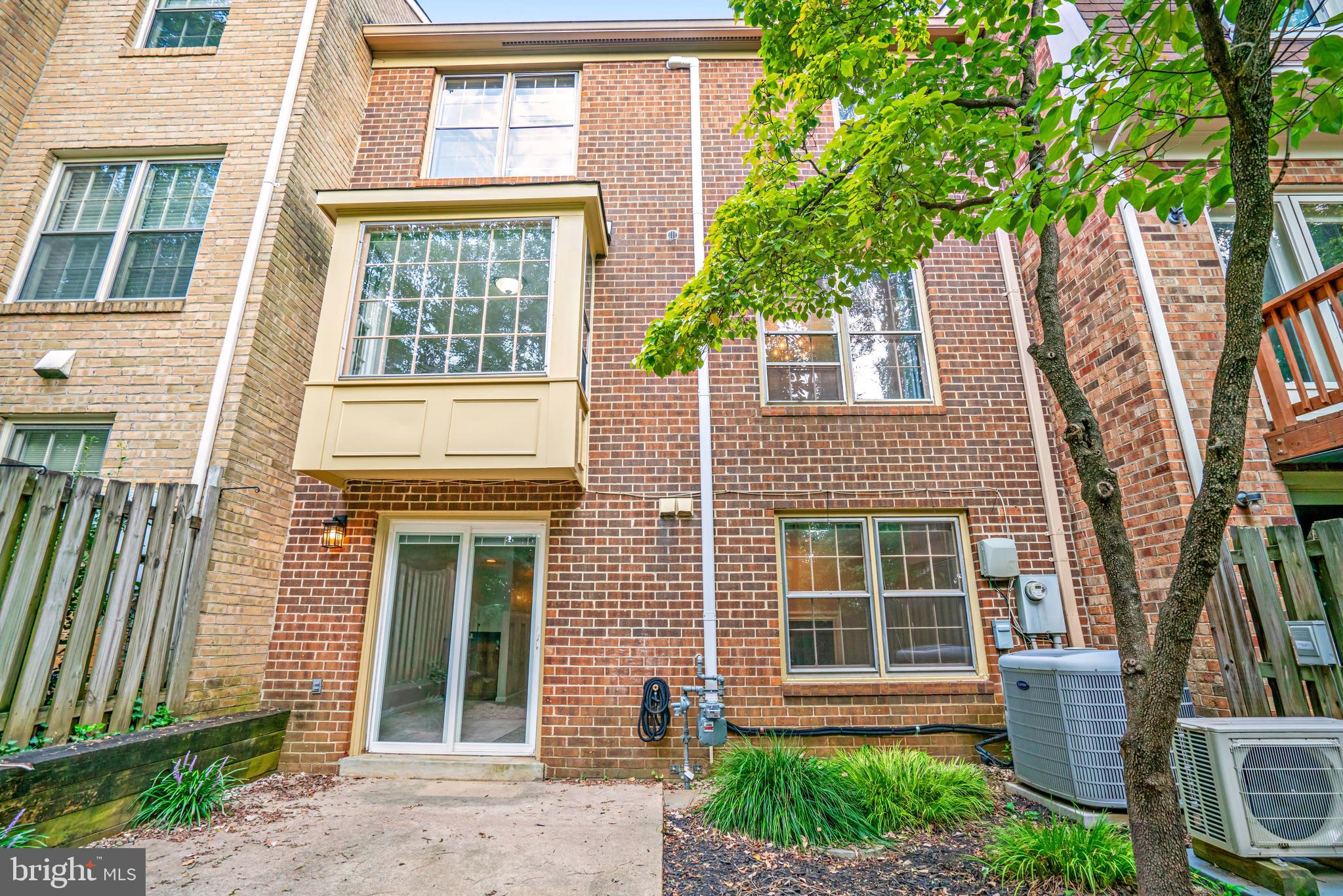 DOMINION - Residential Lease