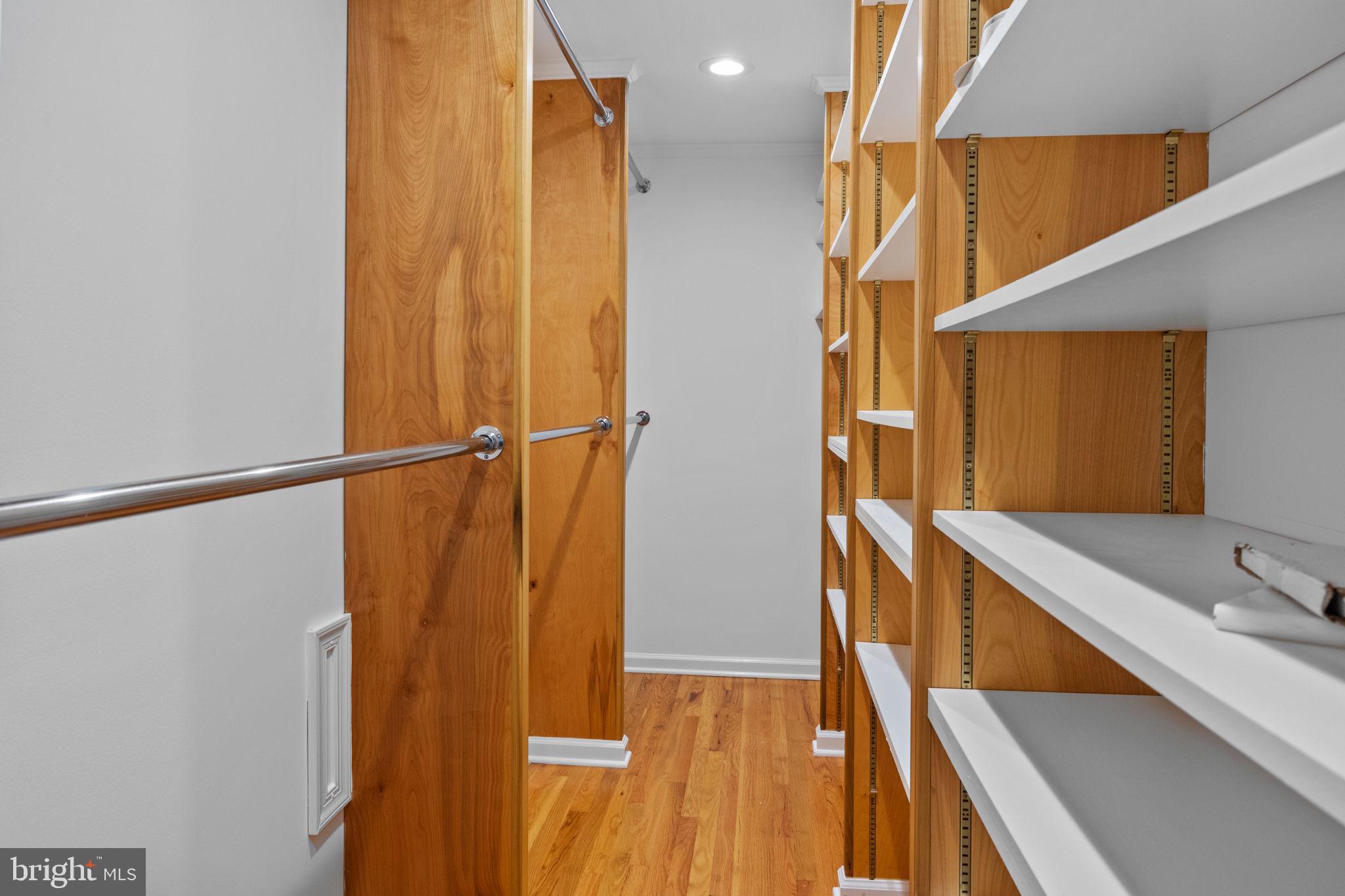 BRYN MAWR - Residential