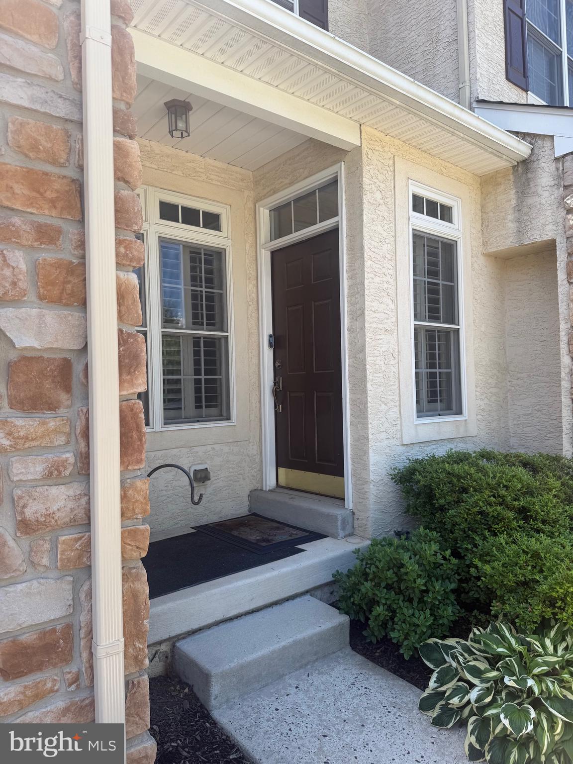 636 GREYCLIFFE LANE
