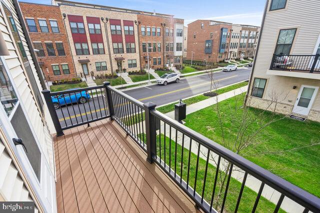 VILLAGE OF TOWNE SQUARE - Residential Lease