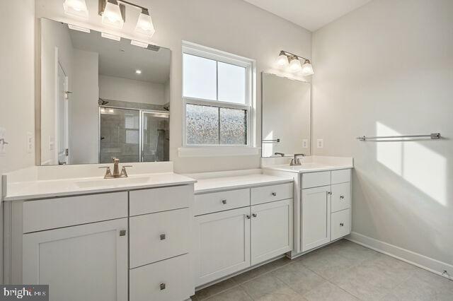 VILLAGE OF TOWNE SQUARE - Residential Lease