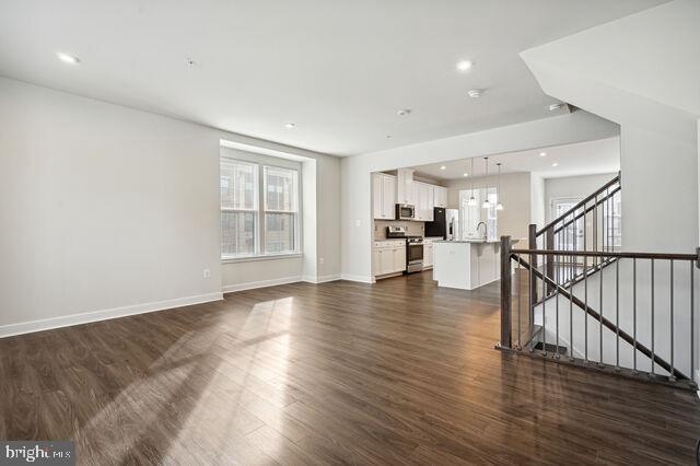 VILLAGE OF TOWNE SQUARE - Residential Lease