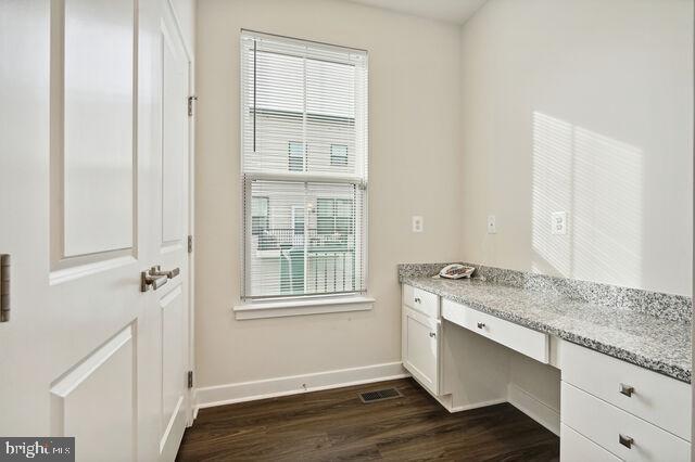 VILLAGE OF TOWNE SQUARE - Residential Lease