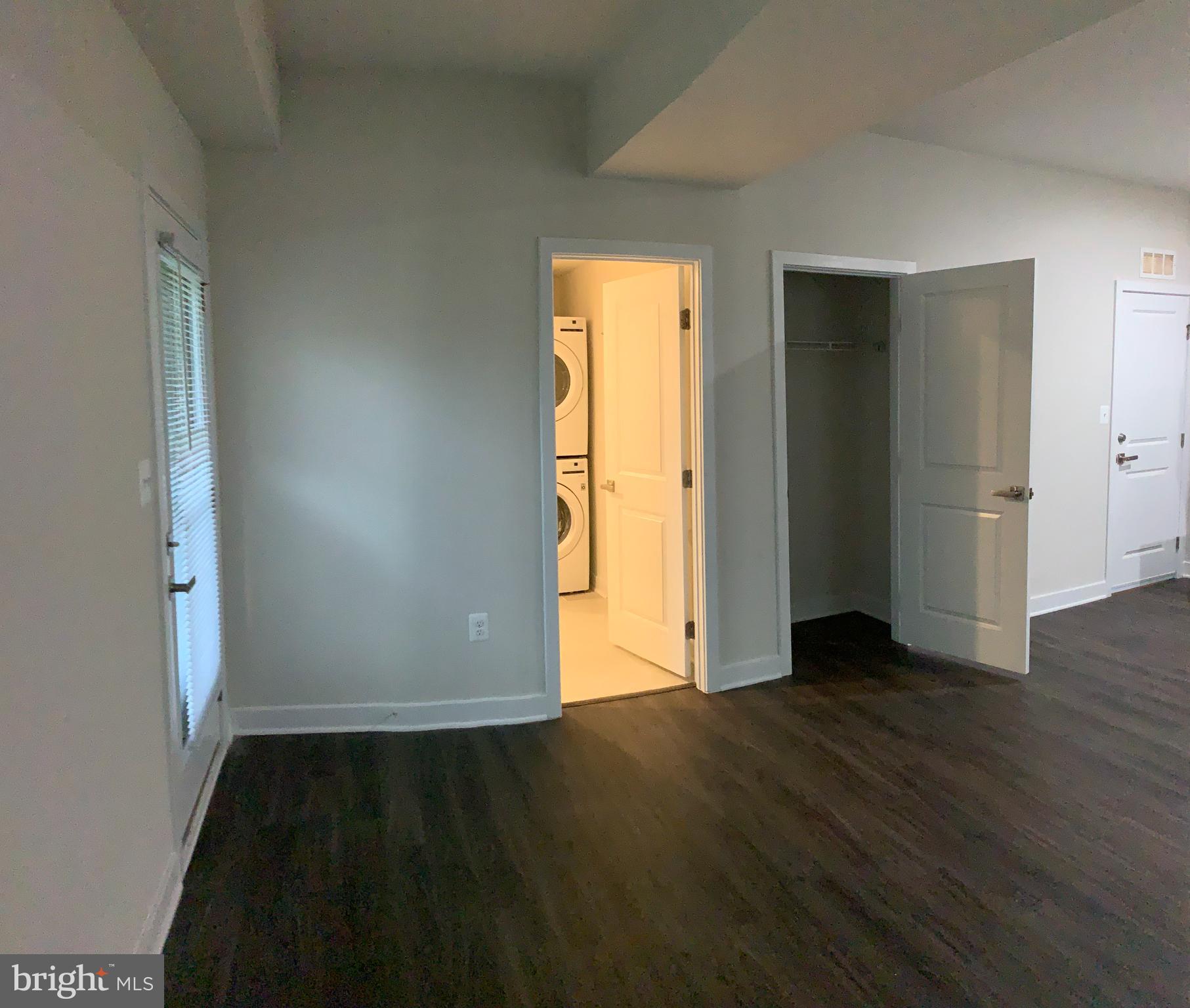 VILLAGE OF TOWNE SQUARE - Residential Lease