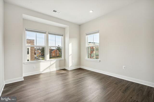 VILLAGE OF TOWNE SQUARE - Residential Lease