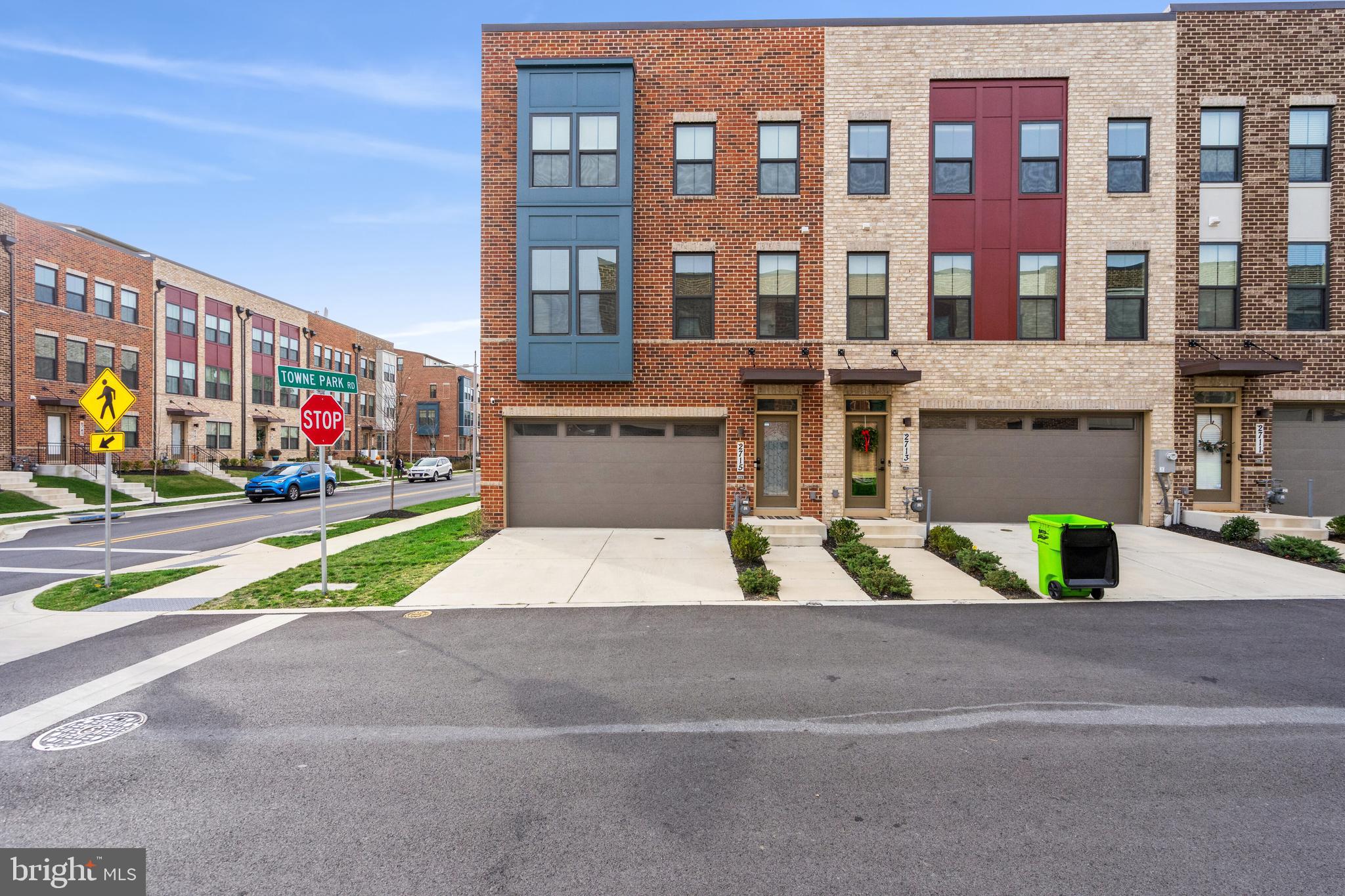 VILLAGE OF TOWNE SQUARE - Residential Lease