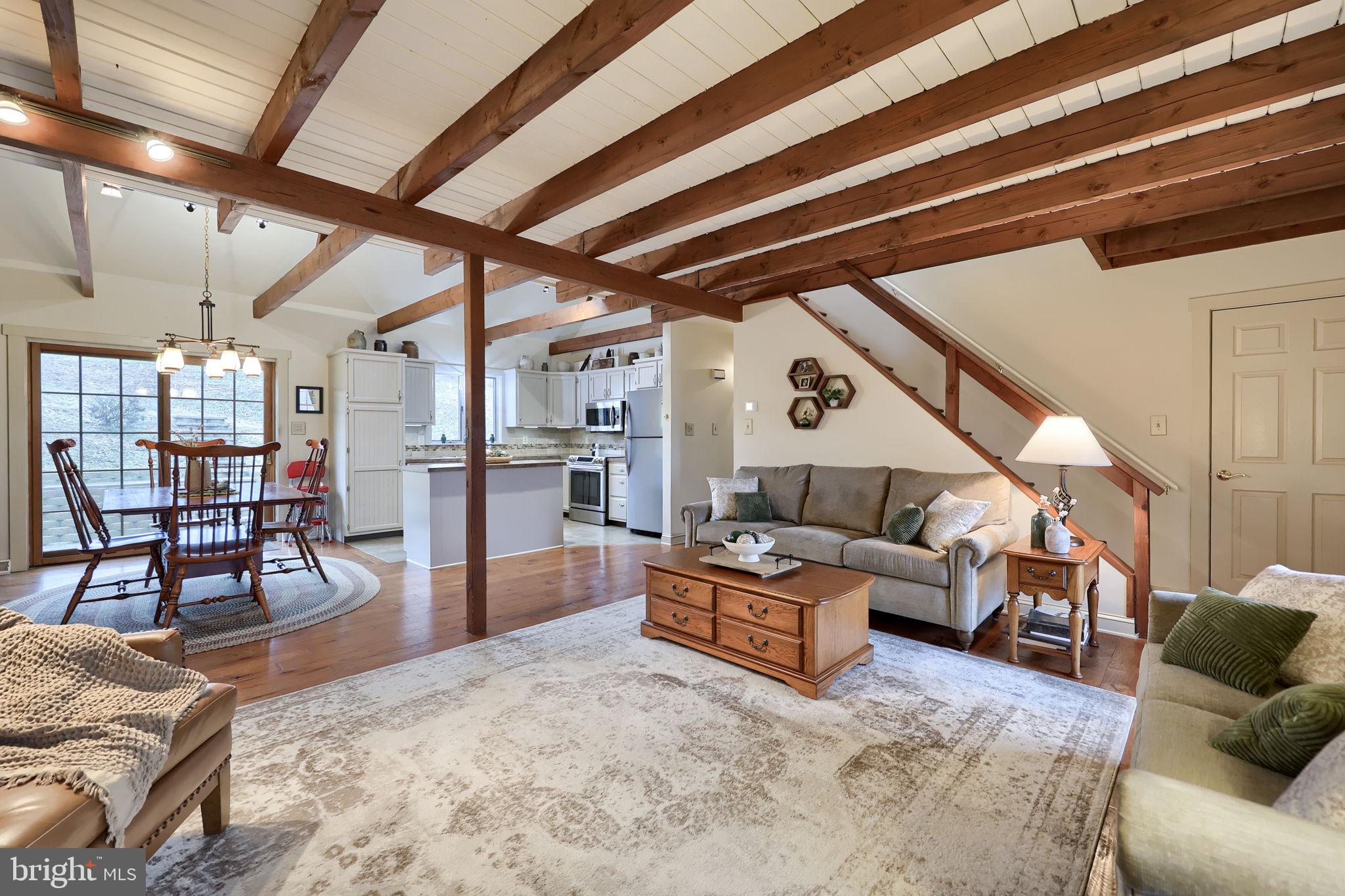 1521 W PENN GRANT ROAD