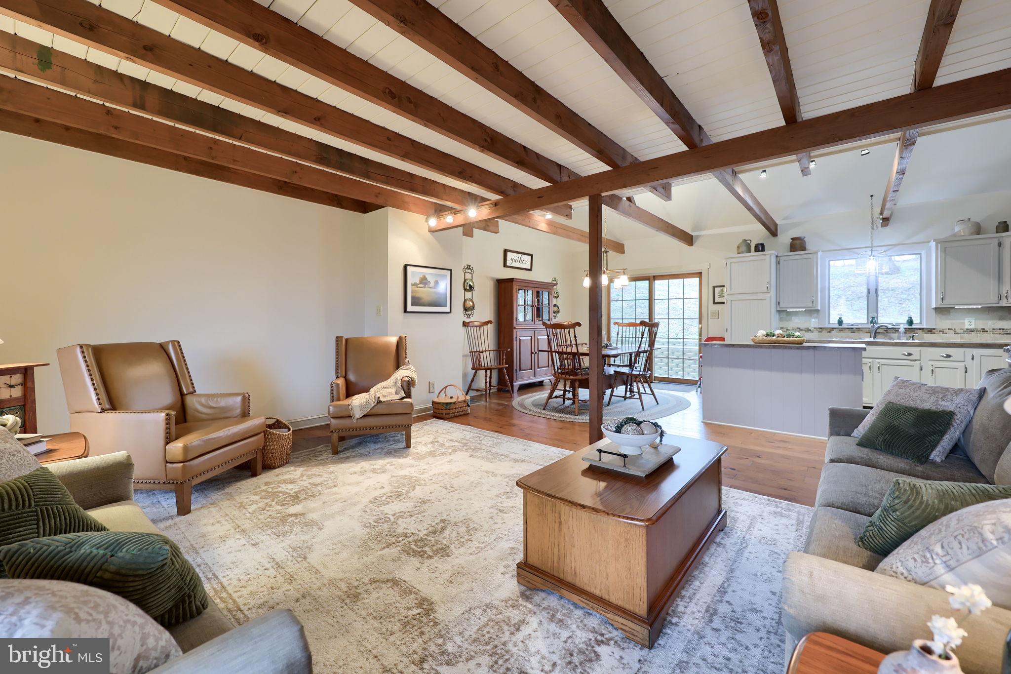 1521 W PENN GRANT ROAD