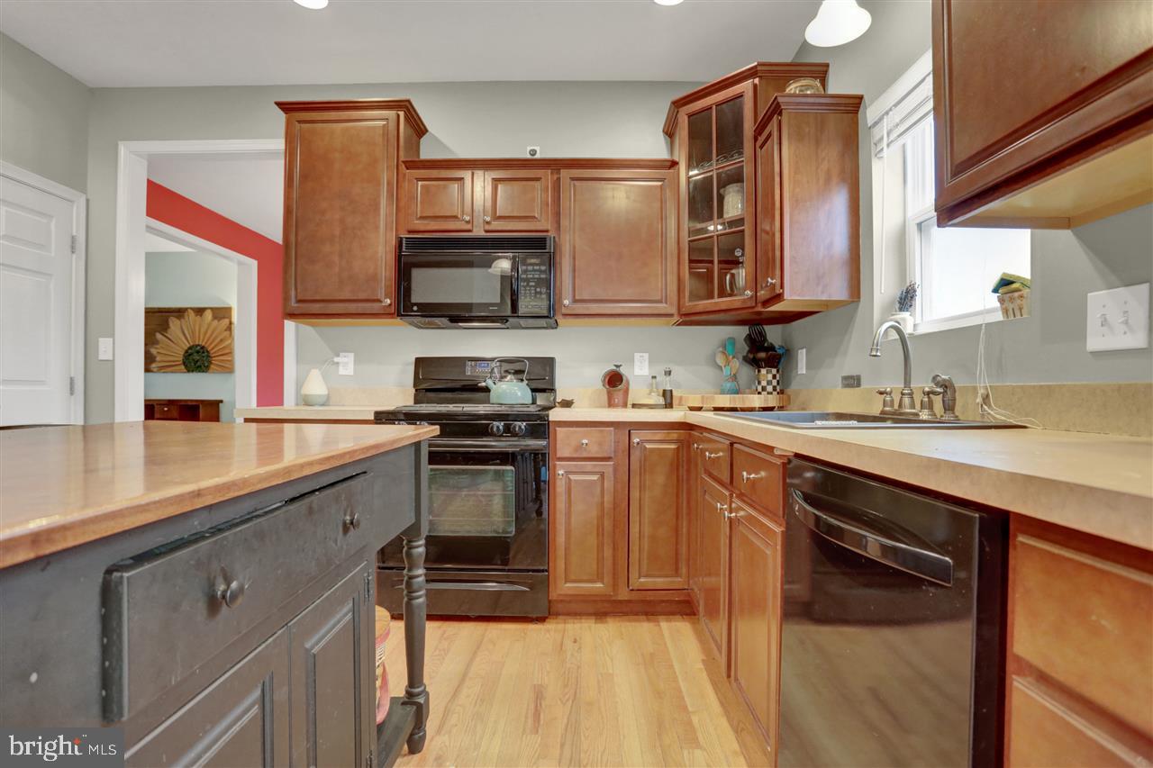 LAUREL VISTAS - Residential