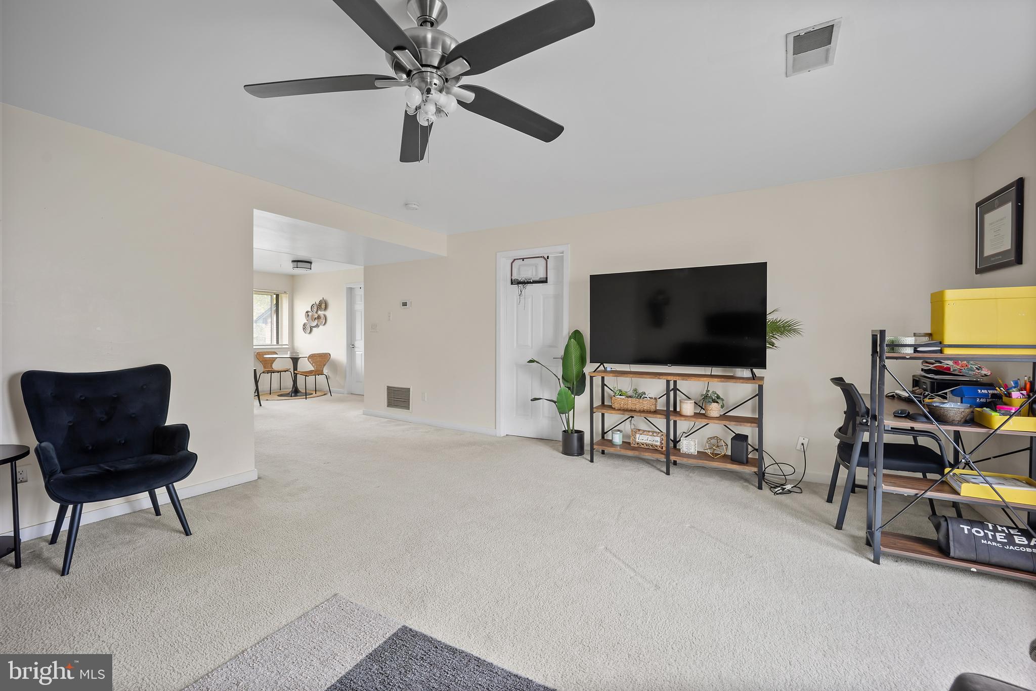 7905 PLEASANT COURT 7905
