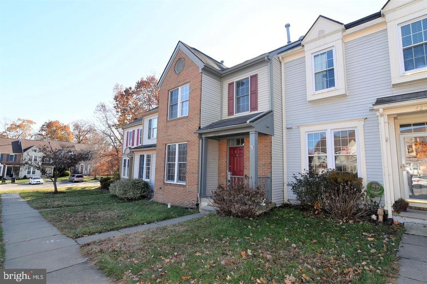 Previous listing photos - Tenant occupied - Awesome Townhome in sought after Westridge Community! 4 level 4 bedrooms, 3. 5 baths Gorgeous hardwoods, eat in kitchen, New countertops, sink and new microwave - finished basement with bedroom and full bath and Rec room, 3 bedrooms and 2.5 baths upstairs, 4th level loft with skylights and additional living space that can be used as a second rec room, play room, office etc.. attic storage, Very spacious home. Community amenities include, 3 pools, walking paths, lake, club house, walk to elem. school across street, and convenient to everything!
Tenant agrees to enroll in the Resident Benefit Package provided by KAPM that provides furnace filters every 90 days, assistance with utility set-up, renters insurance and other services (Cost is $44.95/month with renters insurance and $34.00/month without renters insurance). All applicants must apply online! Pets case-by-case! ALL APPLICANTS MUST APPLY ON LINE. non-refundable $50.00 application fee for anyone over 18. 640+ credit score. damage caused drain clogging will be tenant's responsibility.  Photos from a previous listing and used by permission. 640+ credit scores - rental history with no late payments - clear background check - debt to income and debt to rent ratios below 30% - call with any questions.