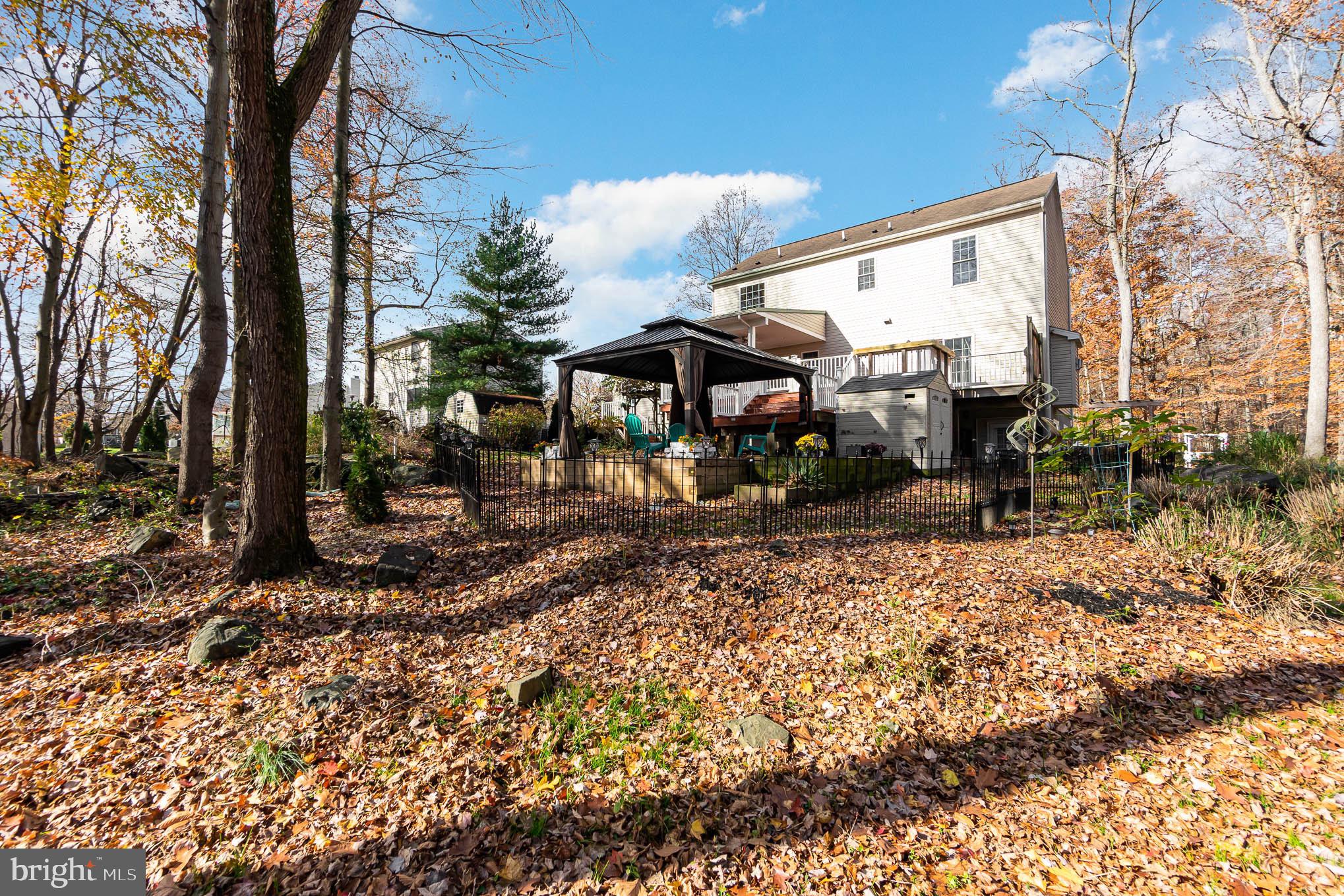 NORTH HILLS - Residential