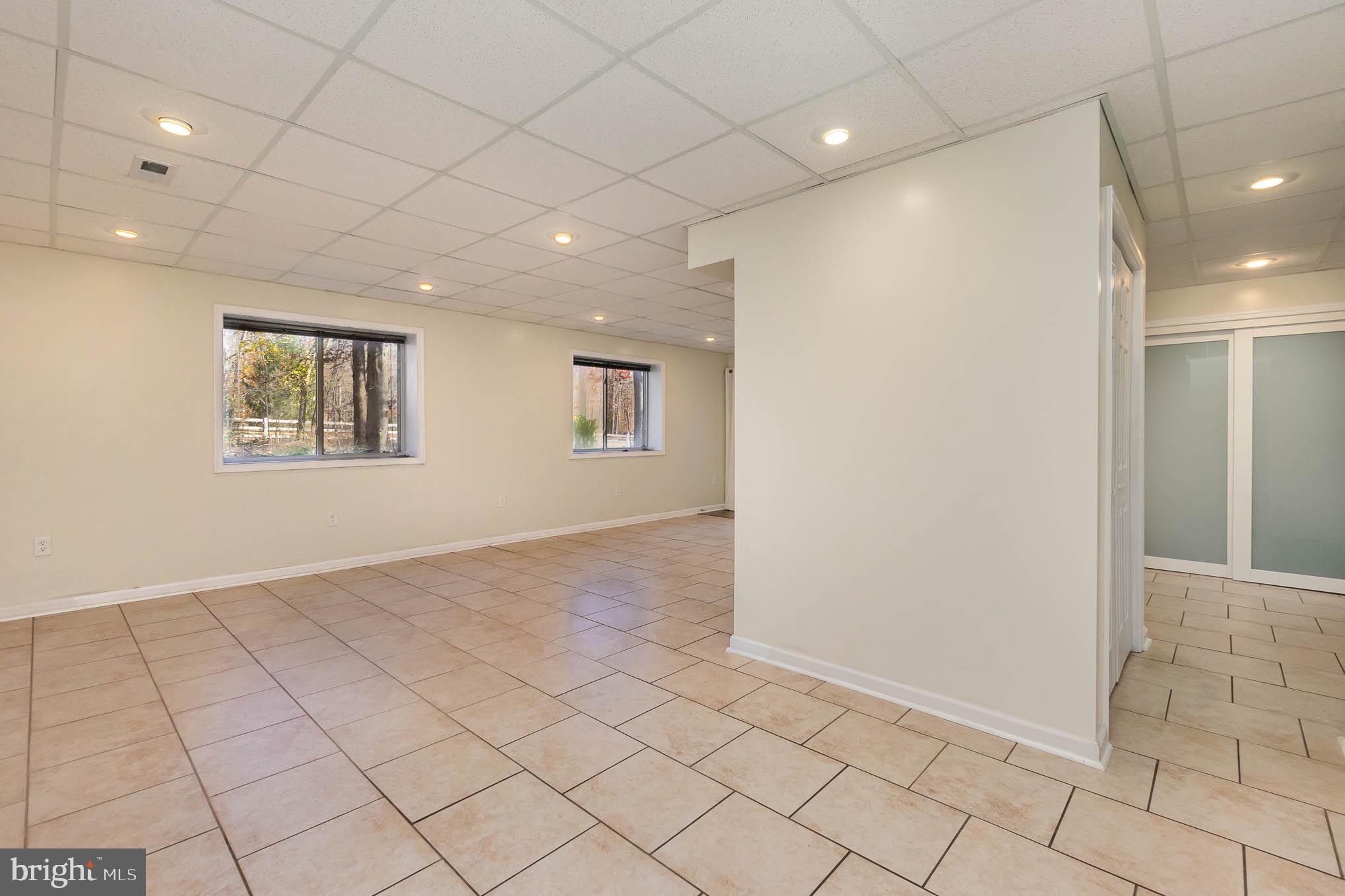 NORTH HILLS - Residential