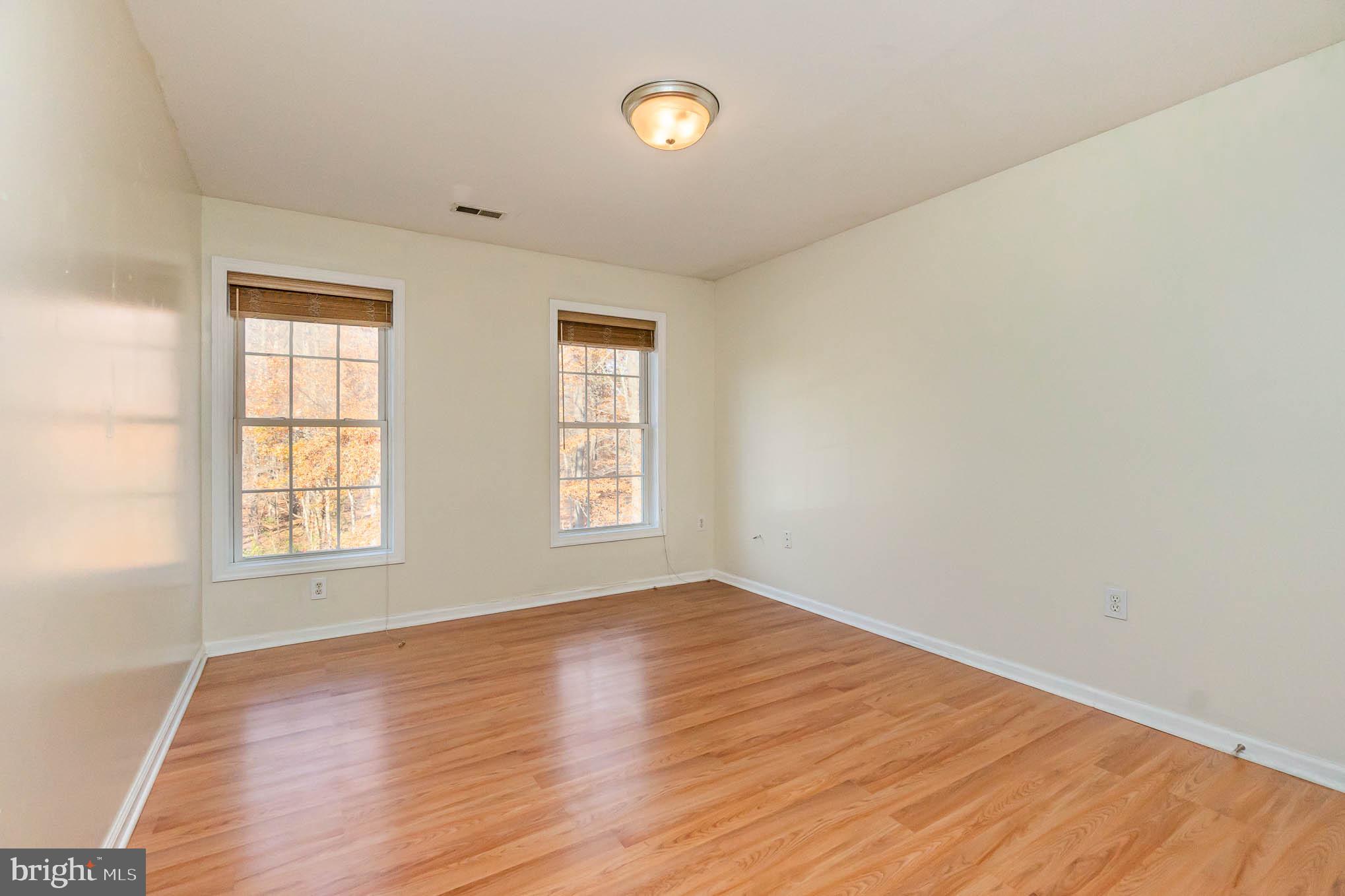 NORTH HILLS - Residential