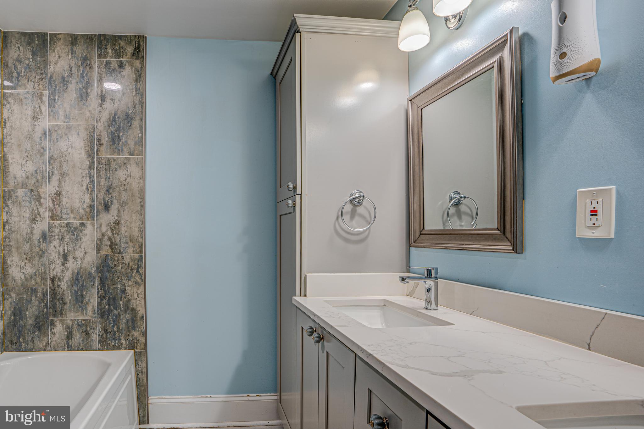 KINGS HEIGHTS - Residential