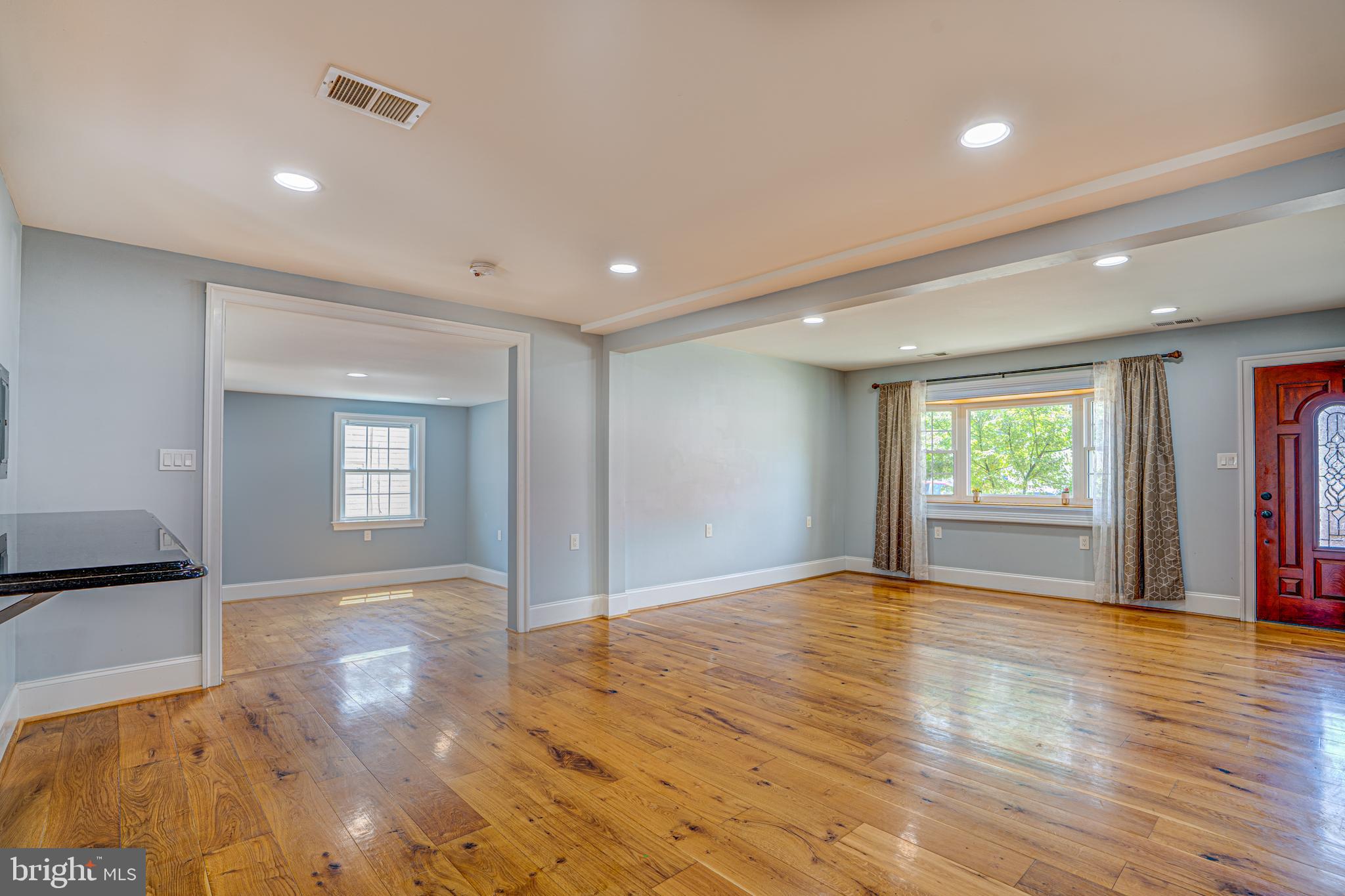 KINGS HEIGHTS - Residential