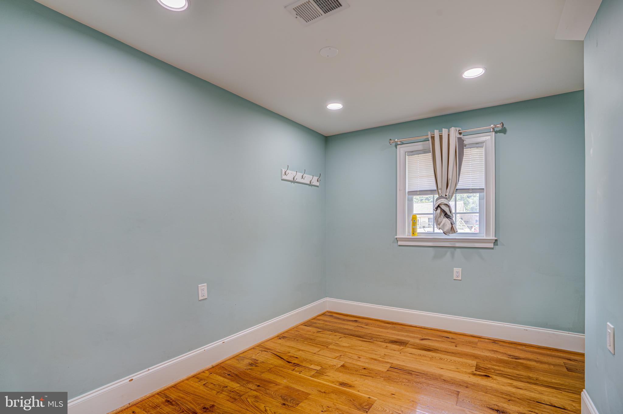 KINGS HEIGHTS - Residential